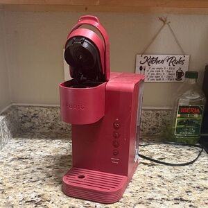 Keurig Single-Serve Coffee Maker in Vibrant Red